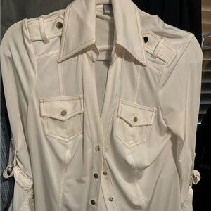 Cache Cream/white Blouse
Size Smalll
Like New